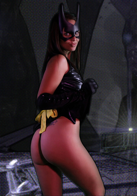 Bailey-Knox-Batgirl-2